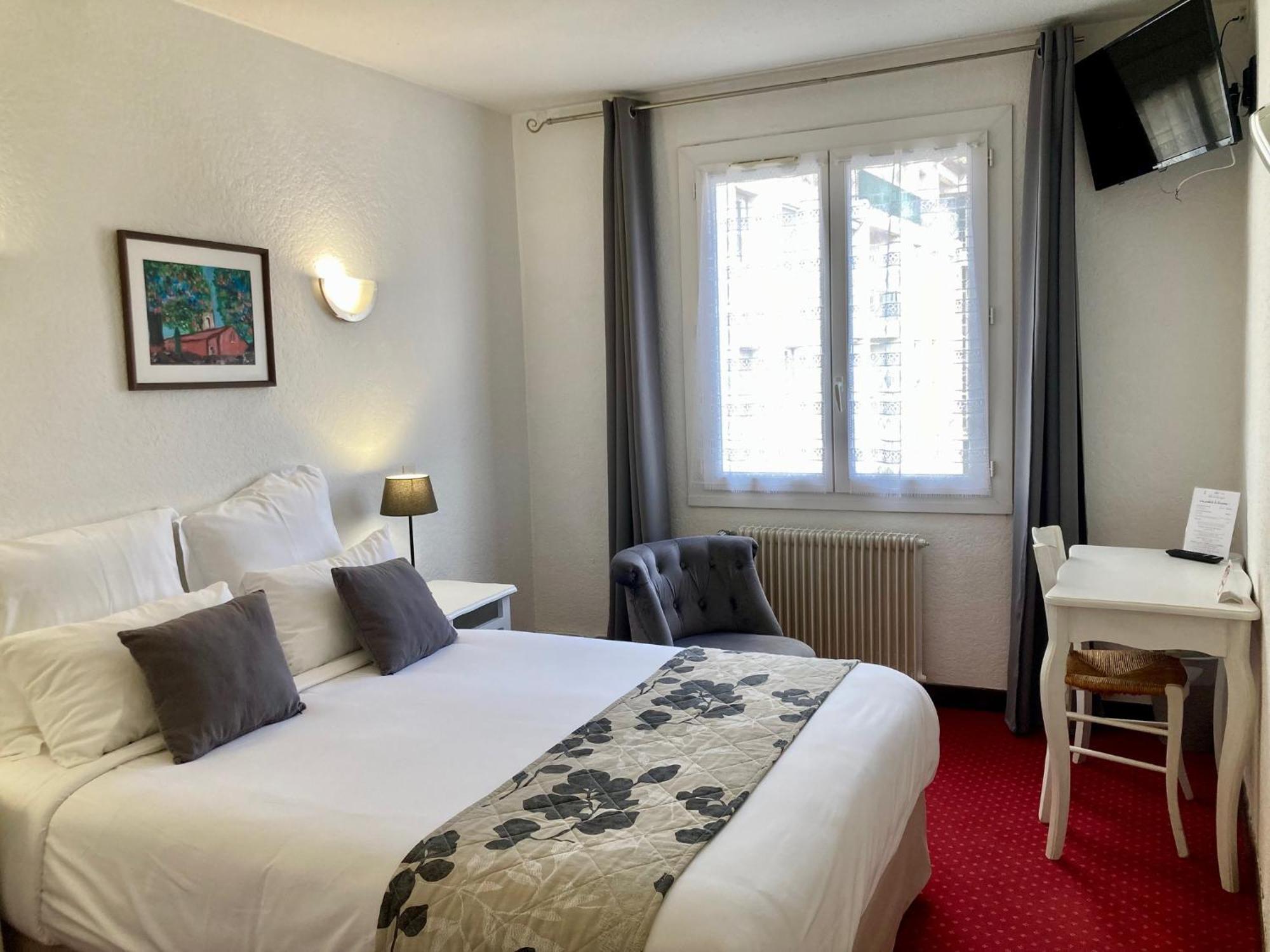 Hotel Porte De Camargue - Les Quais D'Arles Exteriör bild